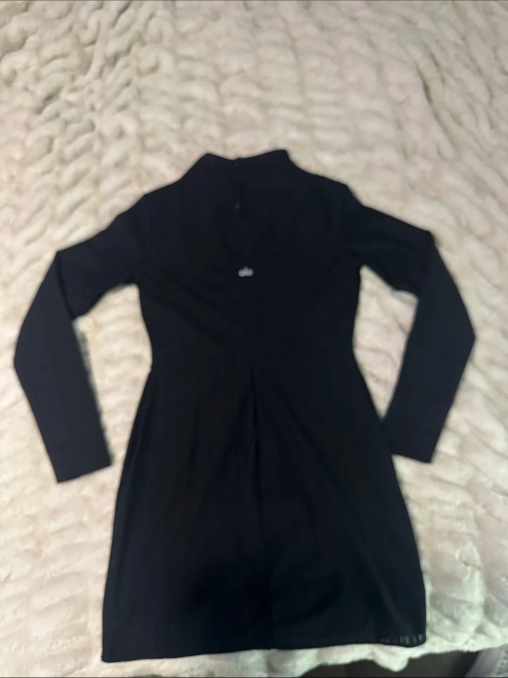 ALO YOGA Classic Black Long-Sleeve Women’s Dress size Small Never Worn
